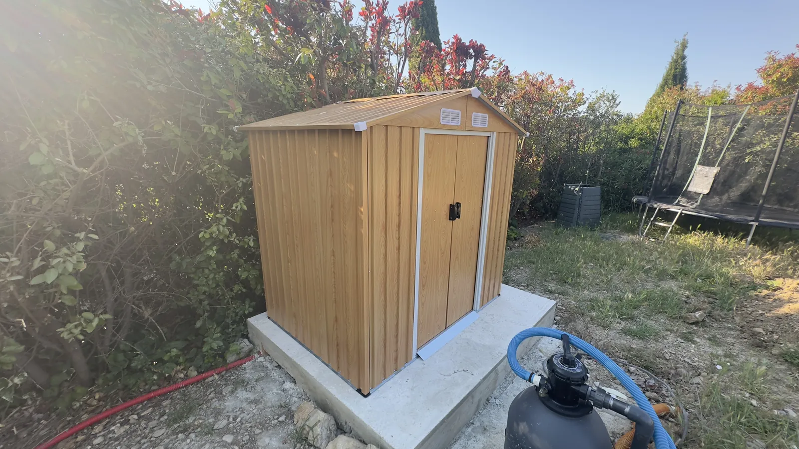 Montage d'un cabanon en bois de jardin